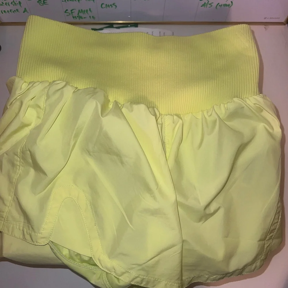 Free People Carpe Diem Women's Sour Citrus Shorts - Picture 2 of 4